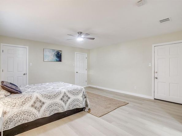 1320  Wayne Street , Haltom City Texas 76117