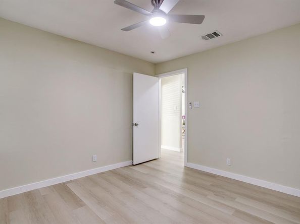 1320  Wayne Street , Haltom City Texas 76117