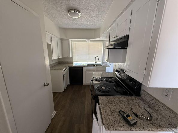 1453  Shorecrest Drive , Garland Texas 75040