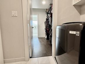 4021  Ivanhoe Lane , Dallas Texas 75212