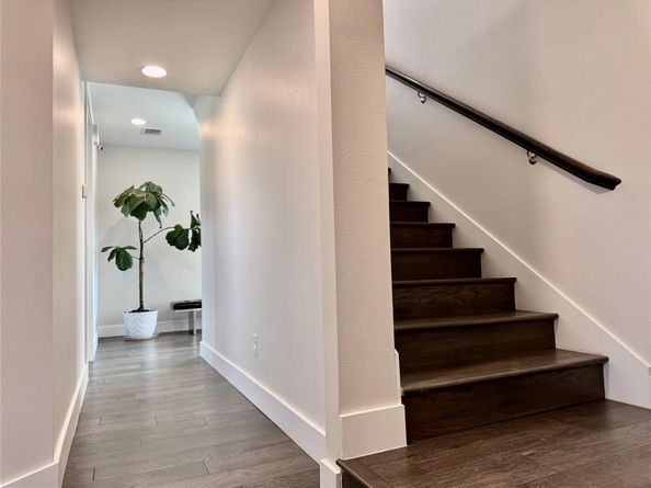 4021  Ivanhoe Lane , Dallas Texas 75212