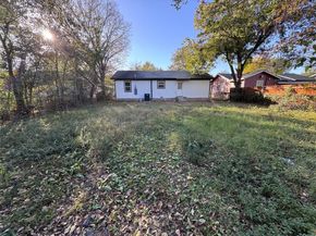 402  Tiawah Drive , Dallas Texas 75217