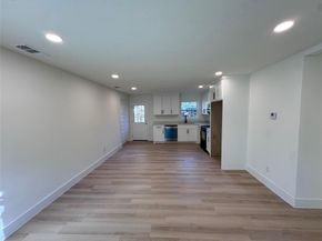 402  Tiawah Drive , Dallas Texas 75217