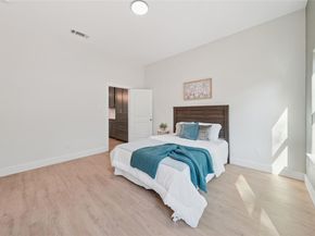 828  Stamps Avenue , Fort Worth Texas 76114