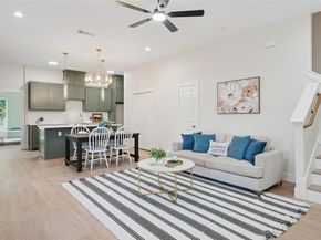 828  Stamps Avenue , Fort Worth Texas 76114