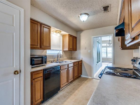 7413  Emerywood Lane , Fort Worth Texas 76137