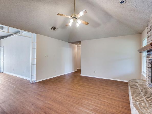 7413  Emerywood Lane , Fort Worth Texas 76137