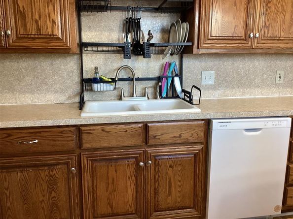 5915  Willow Branch Drive , Arlington Texas 76017