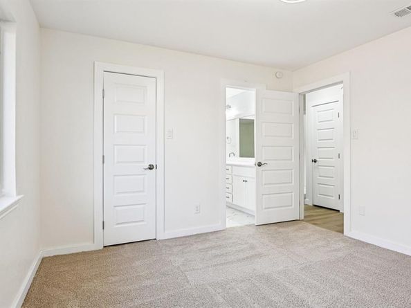 4300  Kingswick Drive , Arlington Texas 76016