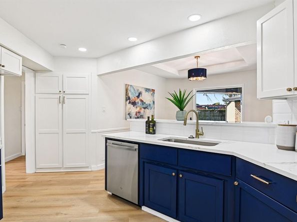 4300  Kingswick Drive , Arlington Texas 76016