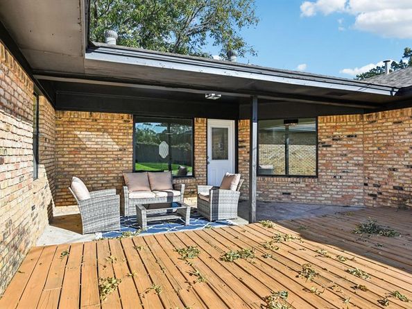 4300  Kingswick Drive , Arlington Texas 76016