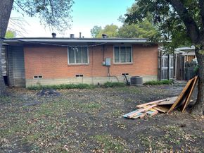 1842  Naylor Street , Dallas Texas 75228