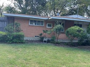 1842  Naylor Street , Dallas Texas 75228