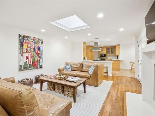 4035  Alta Vista Lane , Dallas Texas 75229