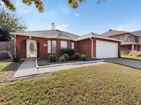 328  Cortland Circle , Roanoke Texas 76262