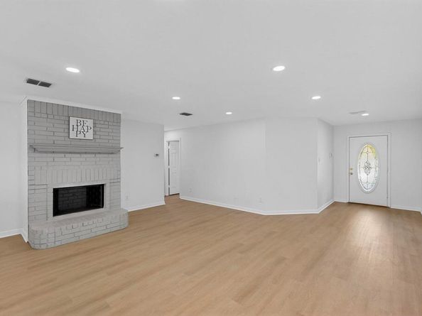 328  Cortland Circle , Roanoke Texas 76262