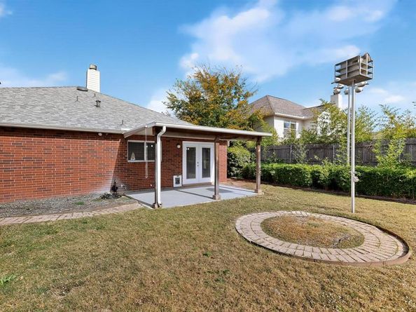 328  Cortland Circle , Roanoke Texas 76262