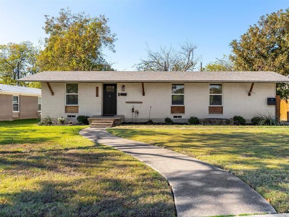 1215  Wisteria Way , Richardson Texas 75080