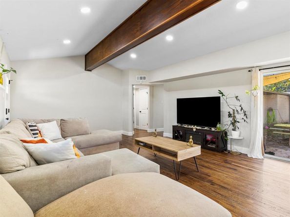 1215  Wisteria Way , Richardson Texas 75080