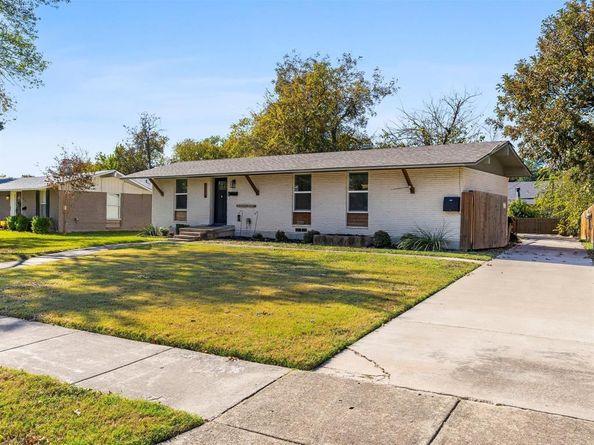 1215  Wisteria Way , Richardson Texas 75080