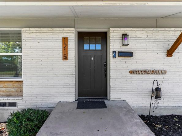 1215  Wisteria Way , Richardson Texas 75080