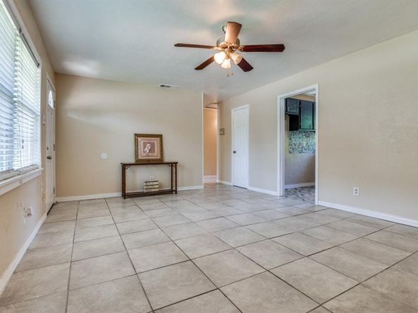 3753  Morningview Drive , Dallas Texas 75241