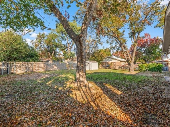 1204  John Reagan Street , Benbrook Texas 76126