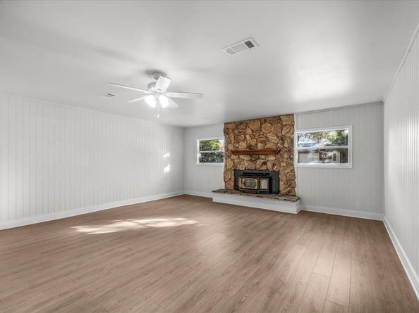 1204  John Reagan Street , Benbrook Texas 76126