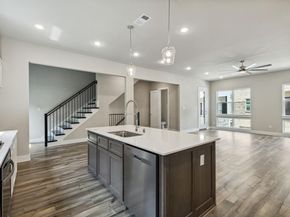 2619  Carmelita Street , Dallas Texas 75212