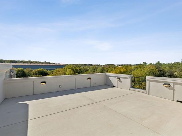 2619  Carmelita Street , Dallas Texas 75212