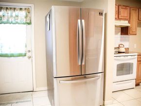 3218  Emmett Street , Dallas Texas 75211