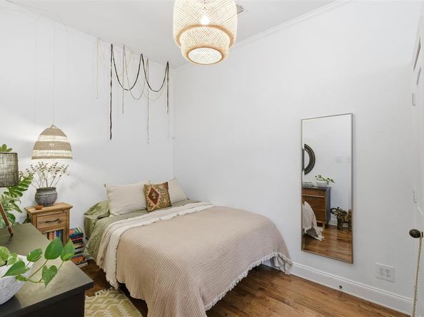 1812  Alston Avenue , Fort Worth Texas 76110