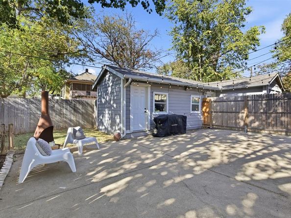 1812  Alston Avenue , Fort Worth Texas 76110