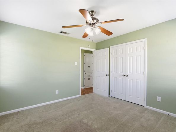 3935  Glenhaven Circle , Garland Texas 75042