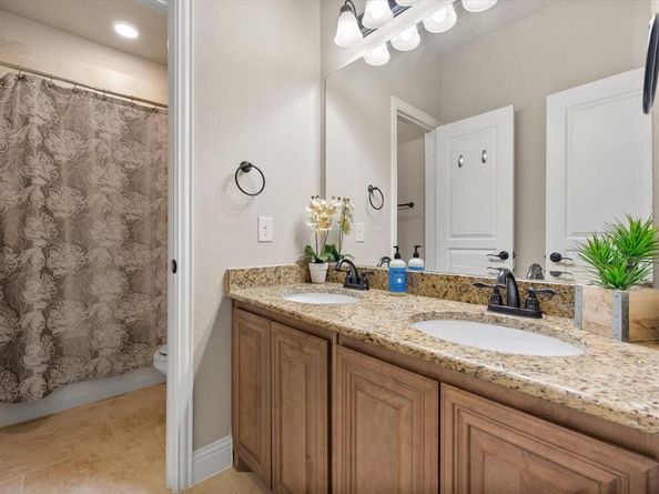 7408  Brisa Court , Grand Prairie Texas 75054