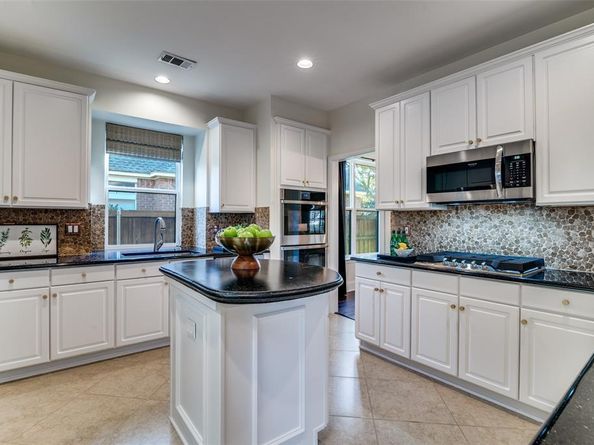 3614  Mackenzie Lane , Richardson Texas 75082