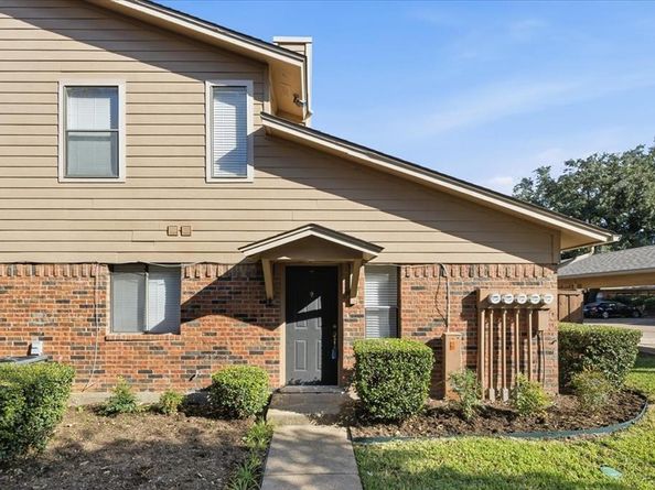 5668  Cedar Creek Drive , Benbrook Texas 76109