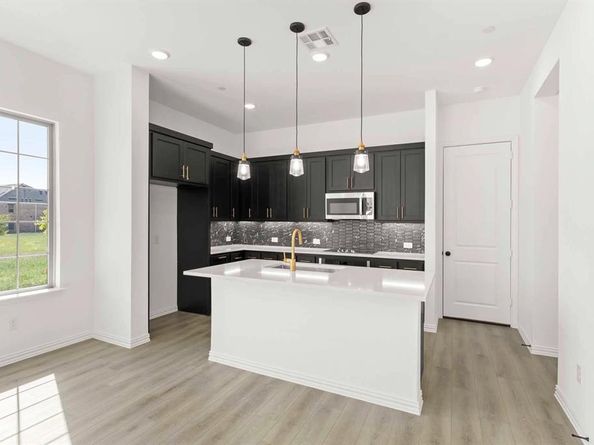 627  Redwood Way , Mansfield Texas 76063