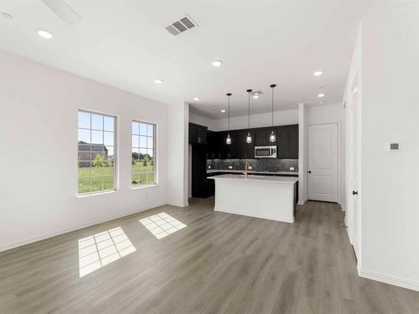 627  Redwood Way , Mansfield Texas 76063