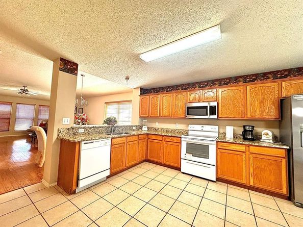 2844  Goldfinch Drive , Mesquite Texas 75181