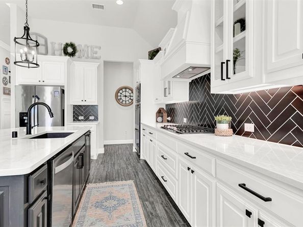 1015  Sable Drive , Rockwall Texas 75087