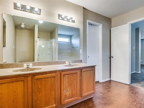 1046  Graystone Drive , Lancaster Texas 75134