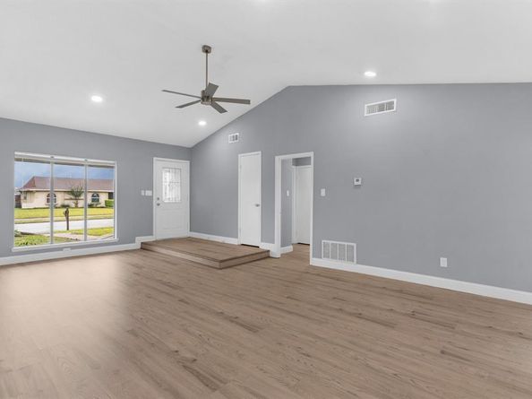 1425  Whitney Drive , Garland Texas 75040