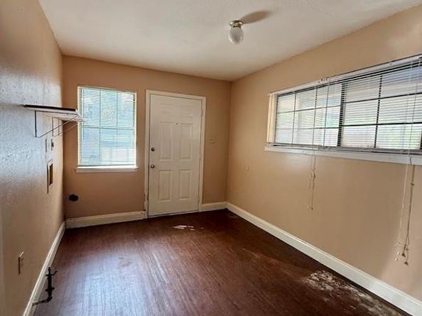 2946  Lipscomb Street , Fort Worth Texas 76110