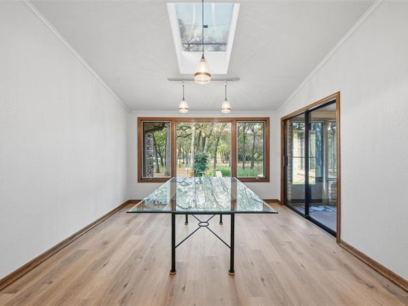 1607 N Main Street , Euless Texas 76039