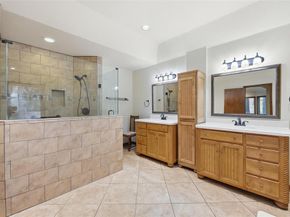 1607 N Main Street , Euless Texas 76039