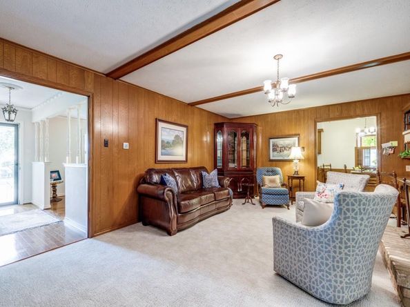 7637  El Pensador Drive , Dallas Texas 75248