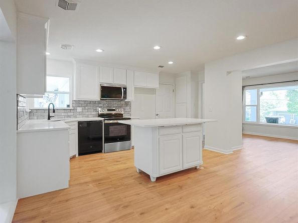 2104  Montclair Drive , Fort Worth Texas 76103