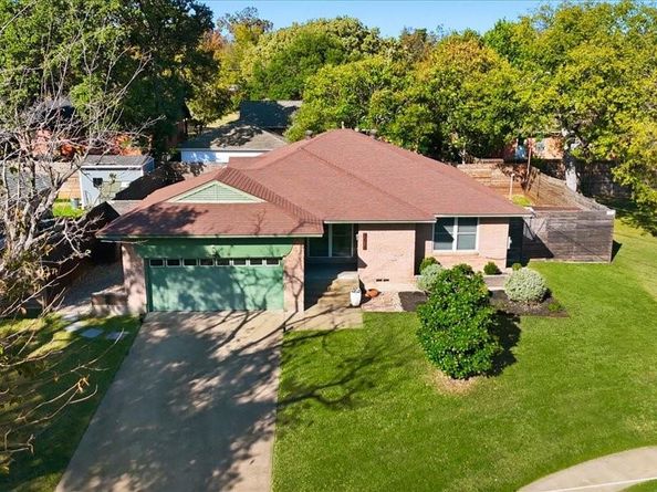 2330  Peavy Place , Dallas Texas 75228