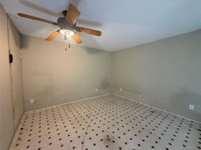 13329  Southview Lane , Dallas Texas 75240